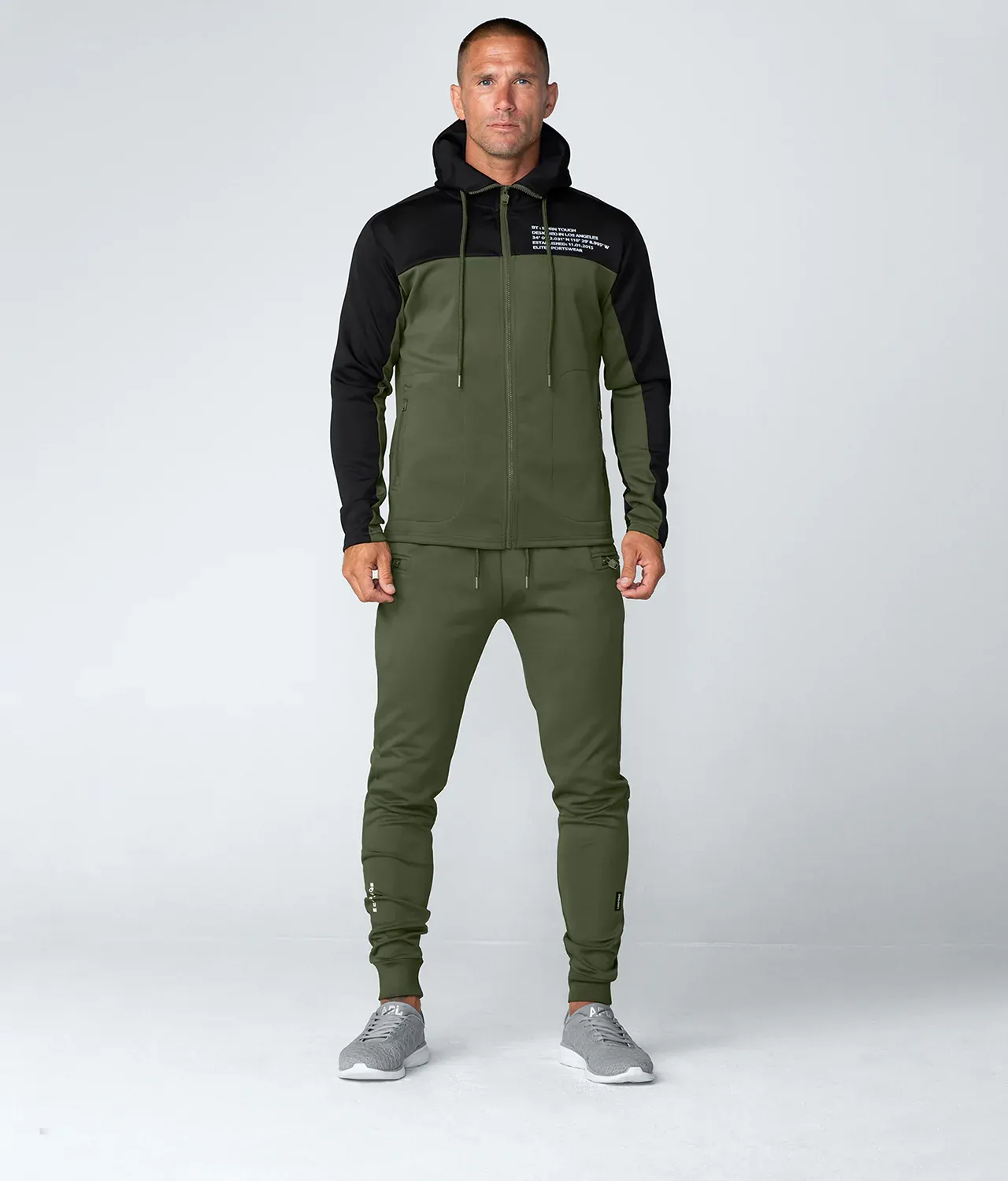 8500 . Momentum Regular-Fit Jogger - Military Green