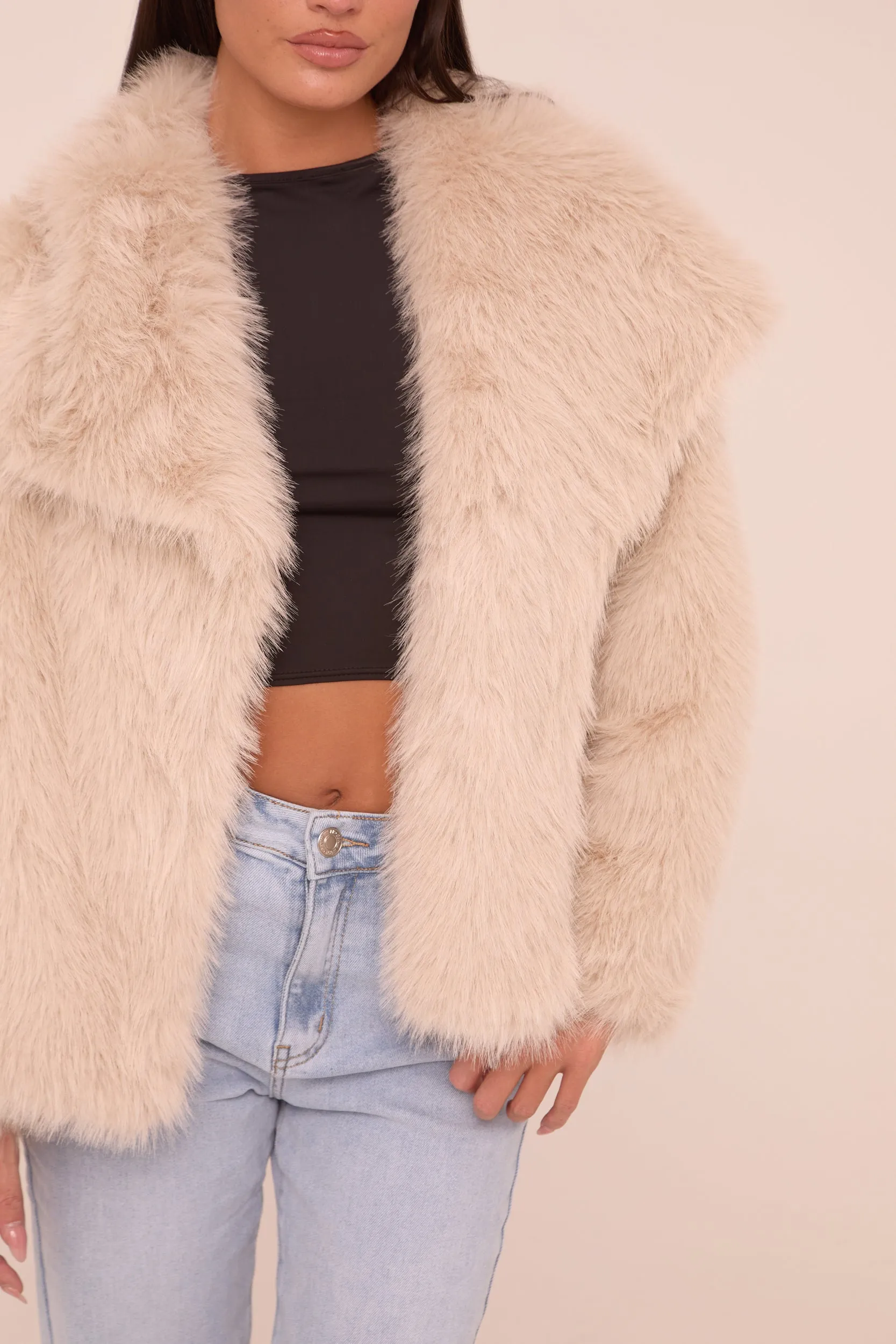 Beige Faux Fur Long Sleeves Cropped Coat - Halo