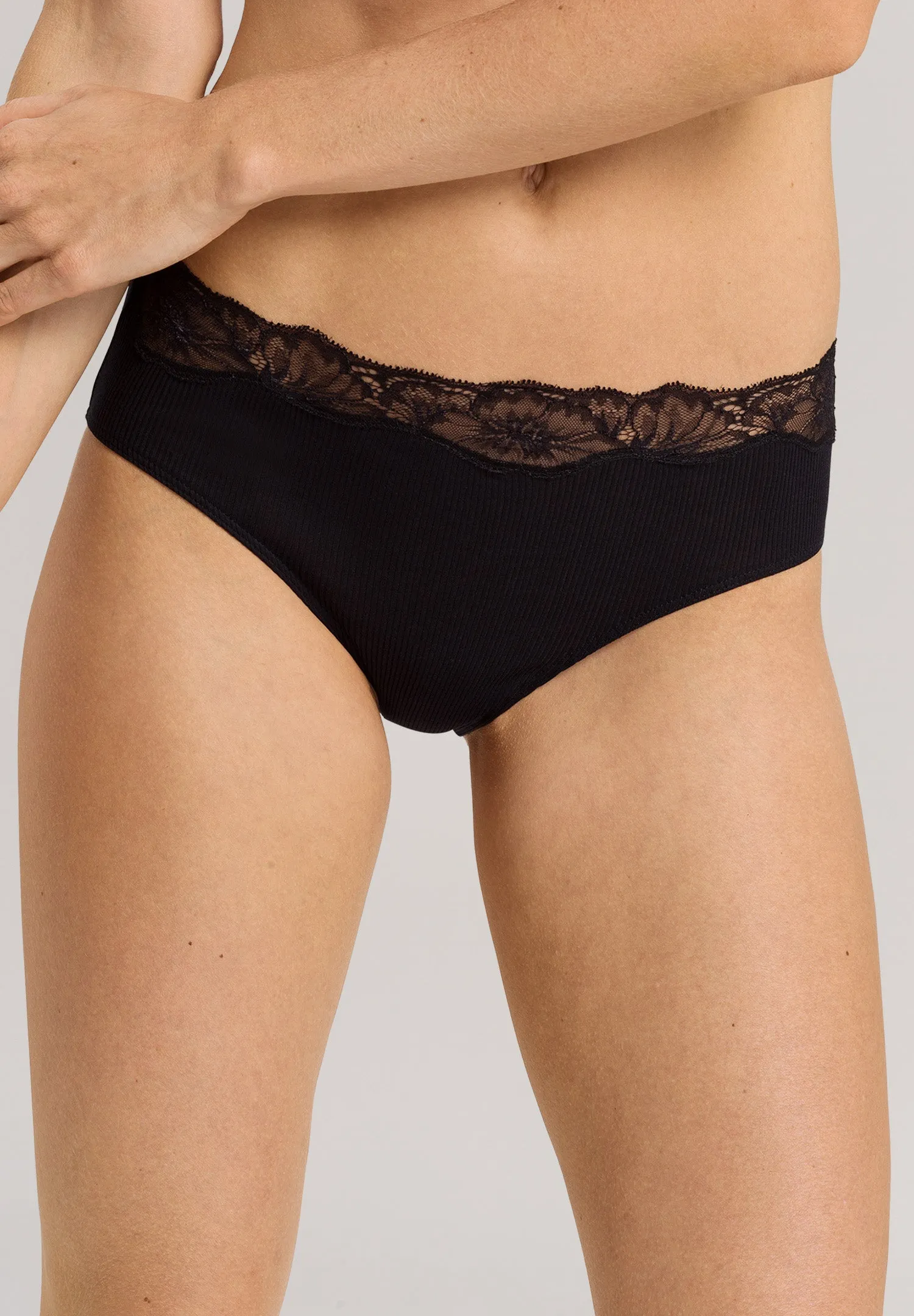 Lace Delight Hi Cut Brief | Black 71378-019