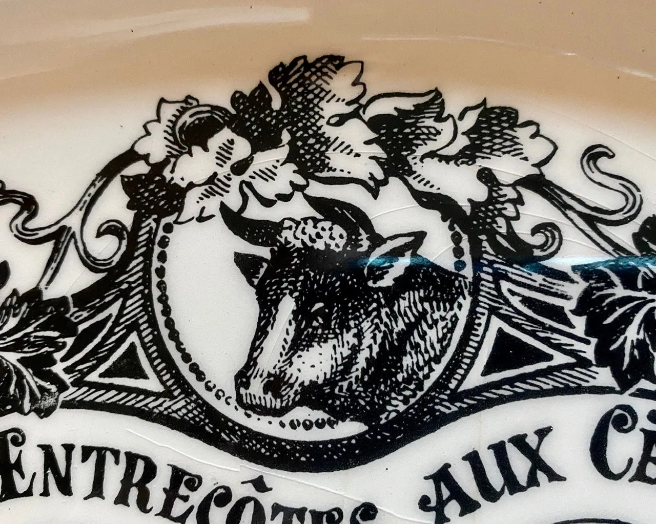 Les Entrecôtes Aux Cépes Cow Bovine Black Transferware Platter French Advertising