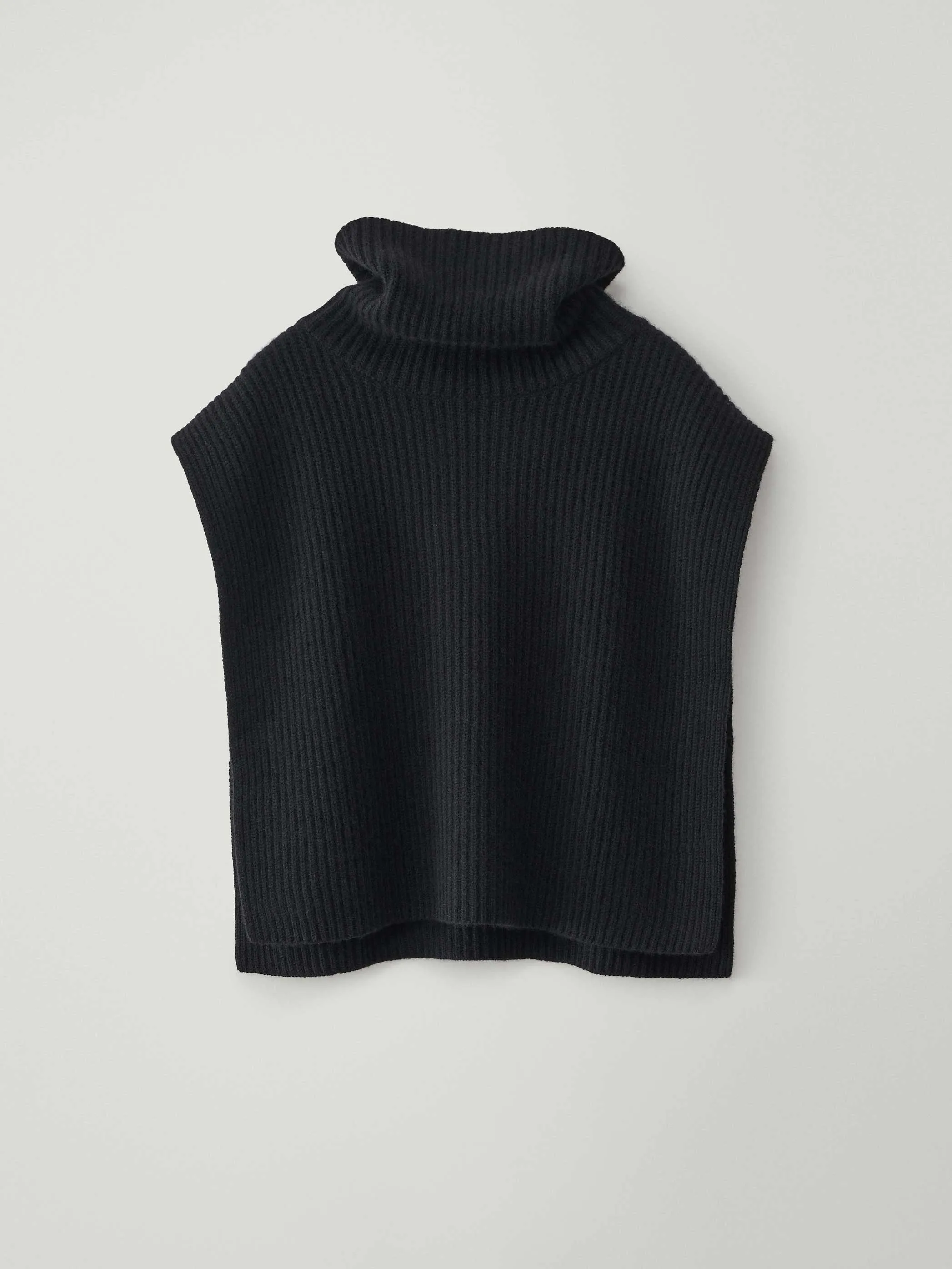 The Magda Open Vest